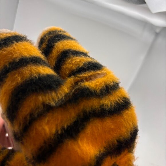 Vintage Walt Disney Productions Winnie the Pooh * Friends 8" Retro Tigger Plush - Picture 8 of 9